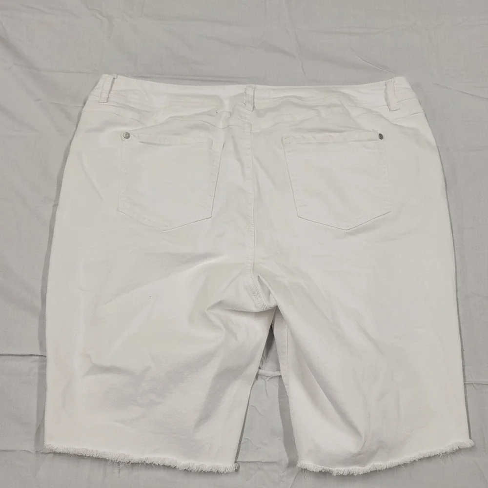 Denim hi rise white cut off jean shorts size 18W - Picture 5 of 5